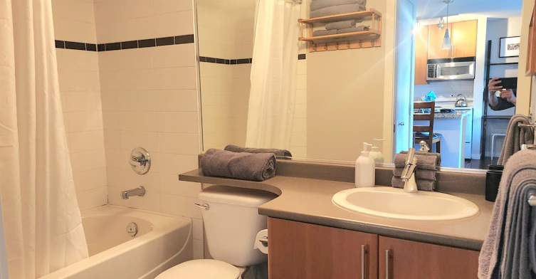 1607-688 Abbott Street, Vancouver, BC, V6B 0B9 - 9