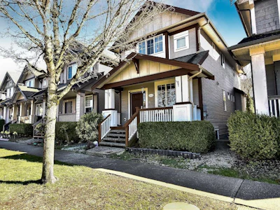 6914 190 Street - 3