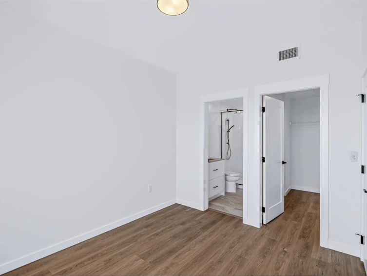 607-27215 Aldergrove Town Centre Drive, Langley, BC, V4W 3N7 - 17