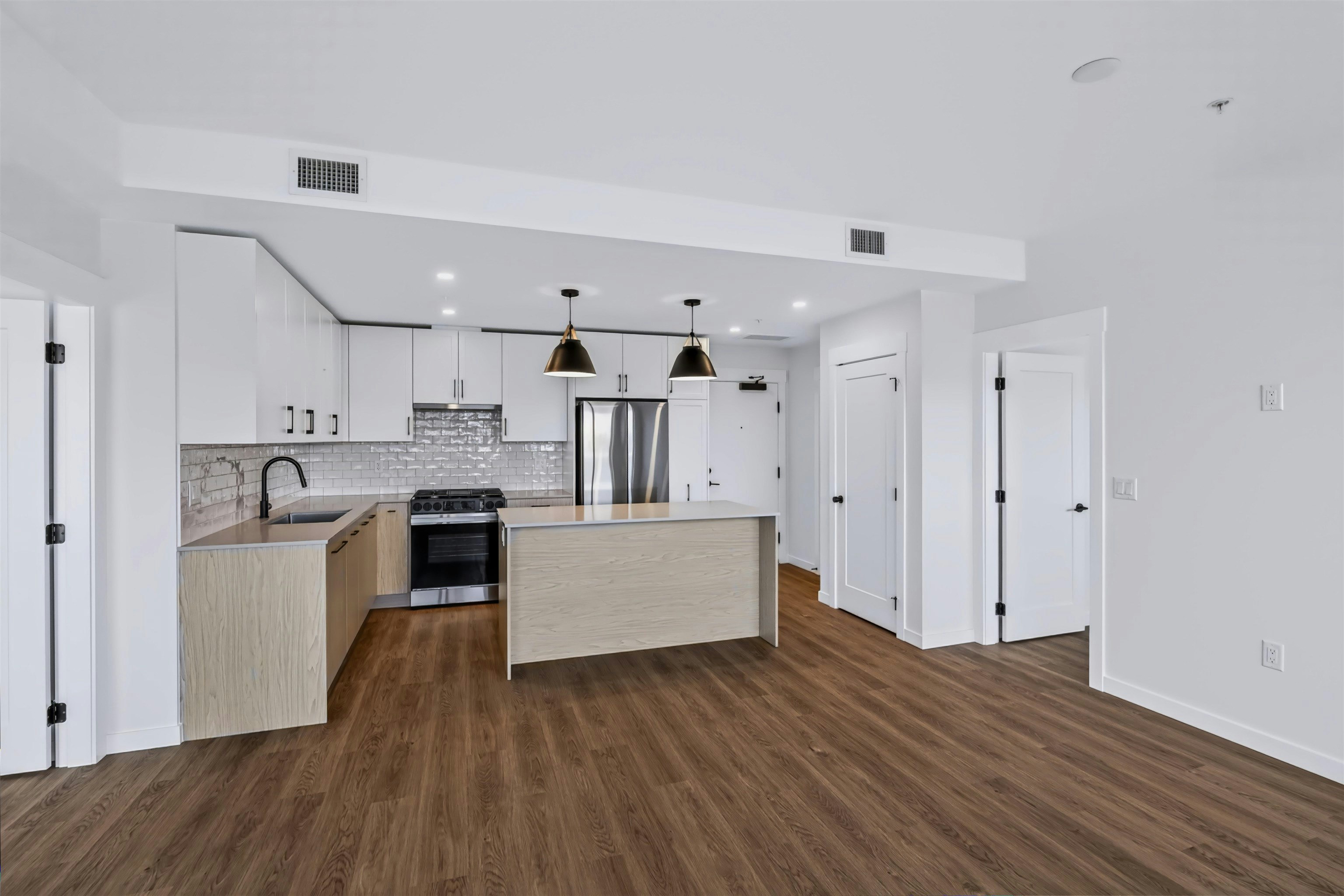 607-27215 Aldergrove Town Centre Drive, Langley, BC, V4W 3N7 - 12
