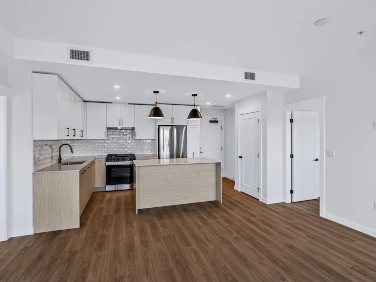 607-27215 Aldergrove Town Centre Drive, Langley, BC, V4W 3N7 - 12