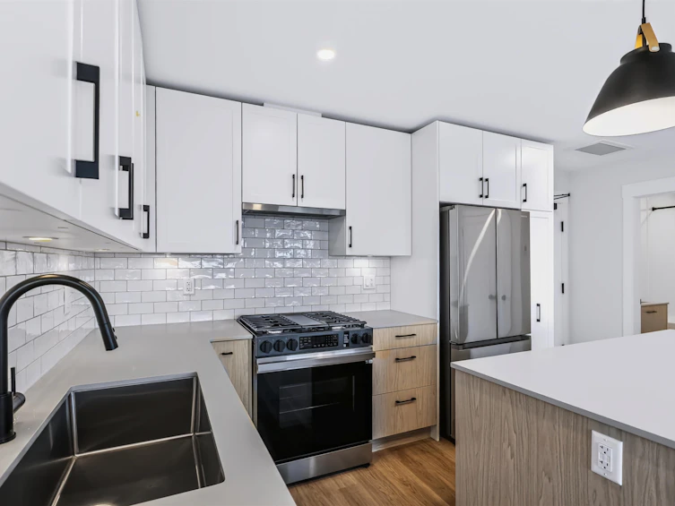 607-27215 Aldergrove Town Centre Drive, Langley, BC, V4W 3N7 - 5