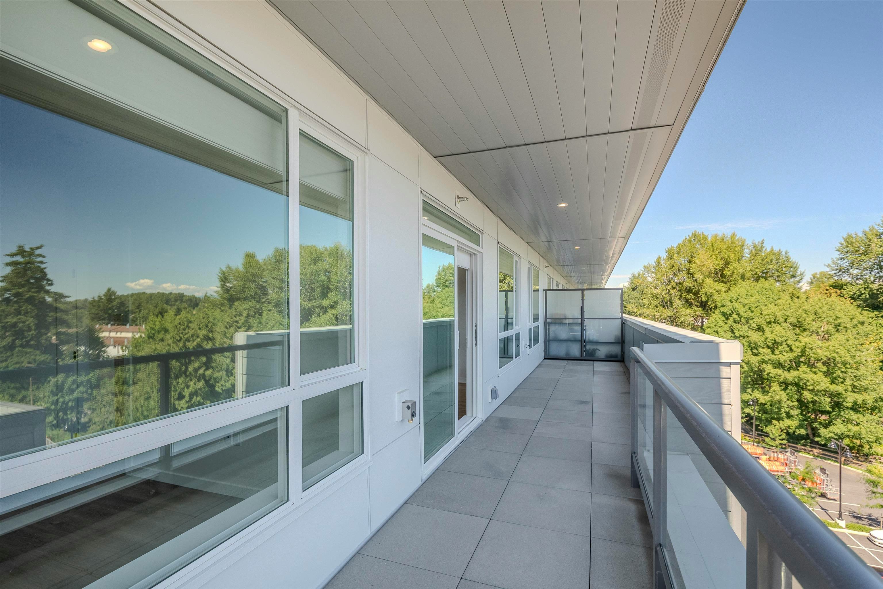 607-27215 Aldergrove Town Centre Drive, Langley, BC, V4W 3N7 - 27