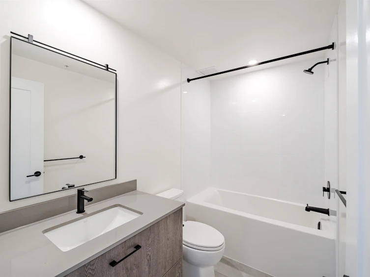 607-27215 Aldergrove Town Centre Drive, Langley, BC, V4W 3N7 - 13