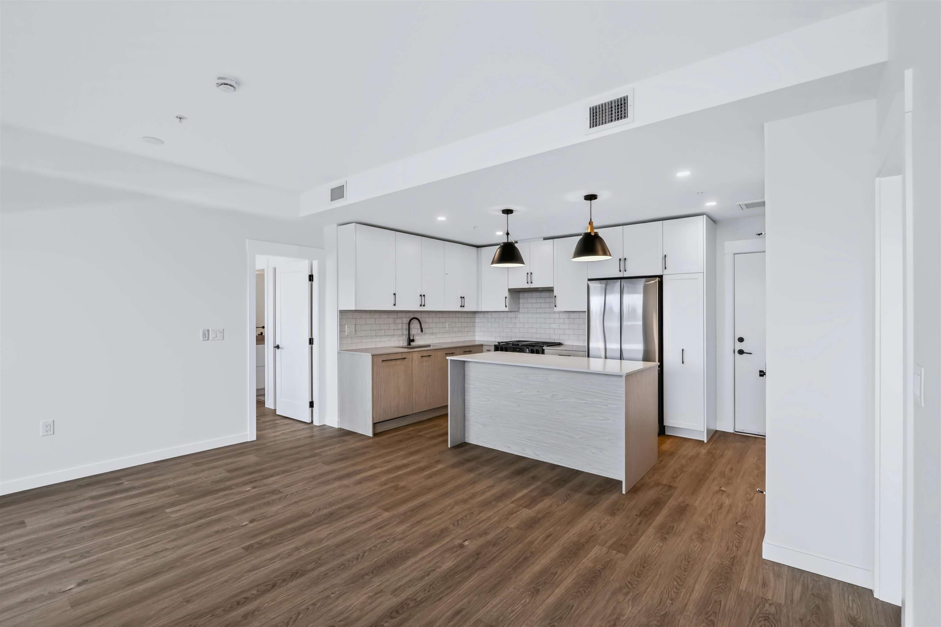 607-27215 Aldergrove Town Centre Drive, Langley, BC, V4W 3N7 - 11