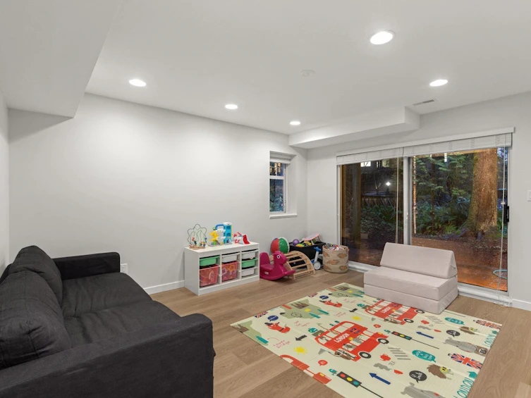 1188 Strathaven Drive, North Vancouver, BC, V7H 2Z6 - 24
