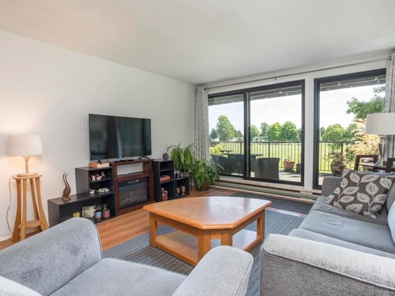 115 - 9300 Glenacres Drive, Richmond BC V7A 1Y8