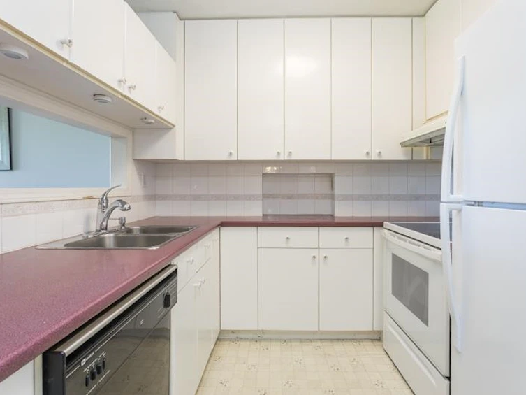 115-9300 Glenacres Drive, Richmond, BC, V7A 1Y8 - 9