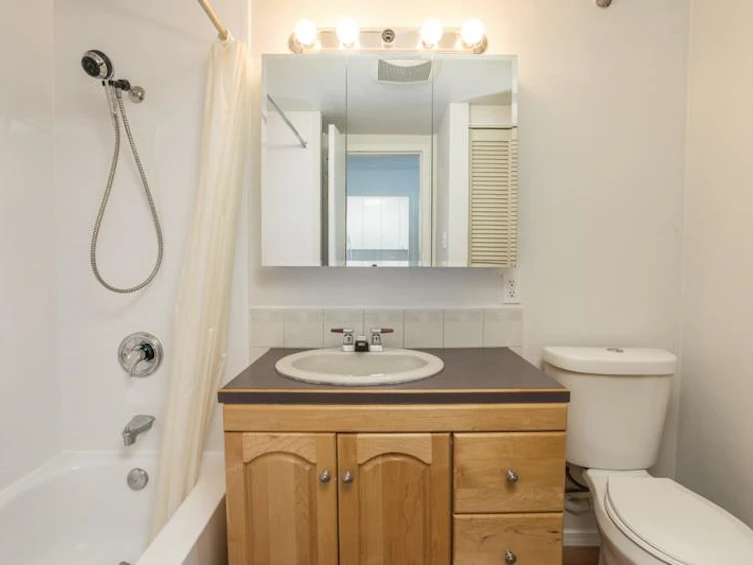 115-9300 Glenacres Drive, Richmond, BC, V7A 1Y8 - 15