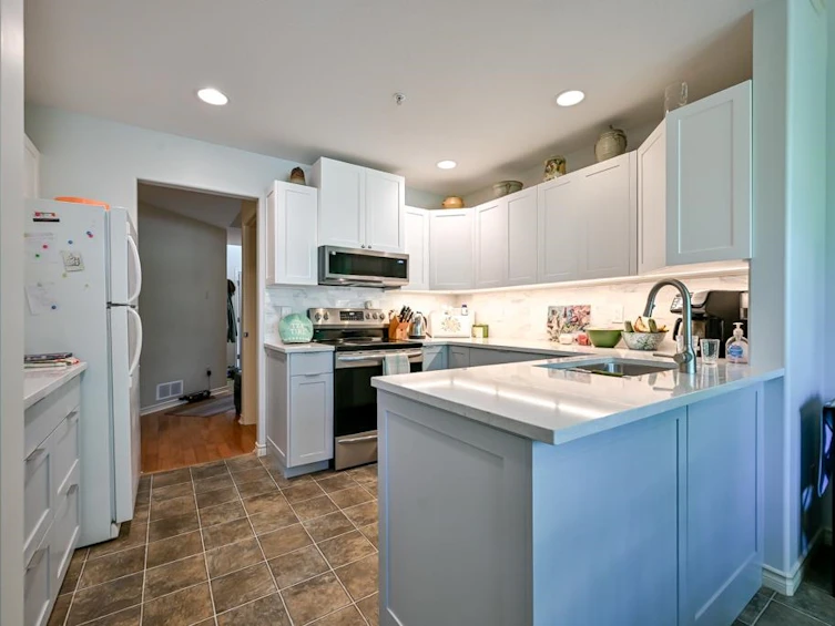 15-23281 Kanaka Way, Maple Ridge, BC, V2W 1Z2 - 4