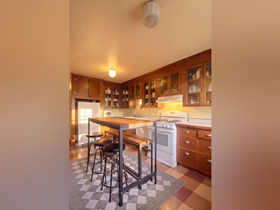 1749 William Street - 5