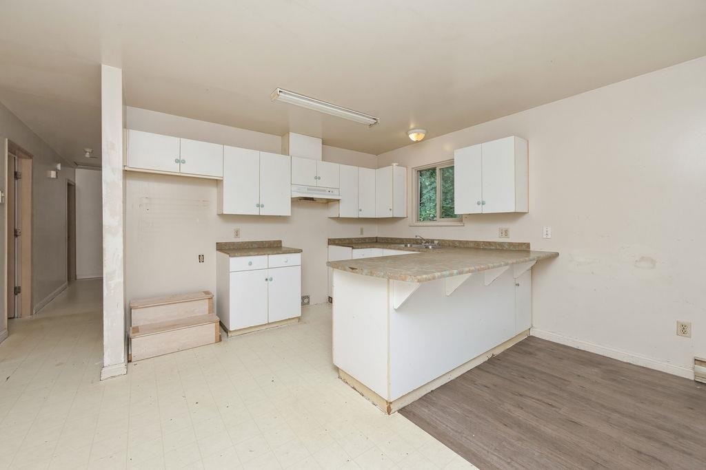 5754 Trout Lake Road, Halfmoon Bay, BC, V7Z 1H1 - 11