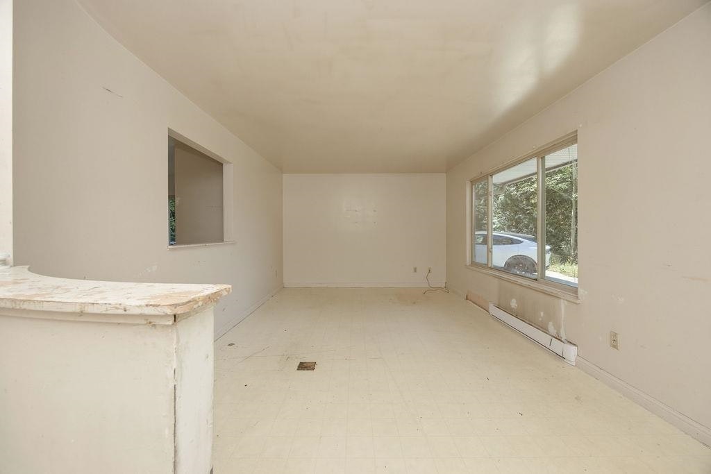 5754 Trout Lake Road, Halfmoon Bay, BC, V7Z 1H1 - 6