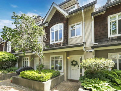 8529 Jellicoe Street - 3