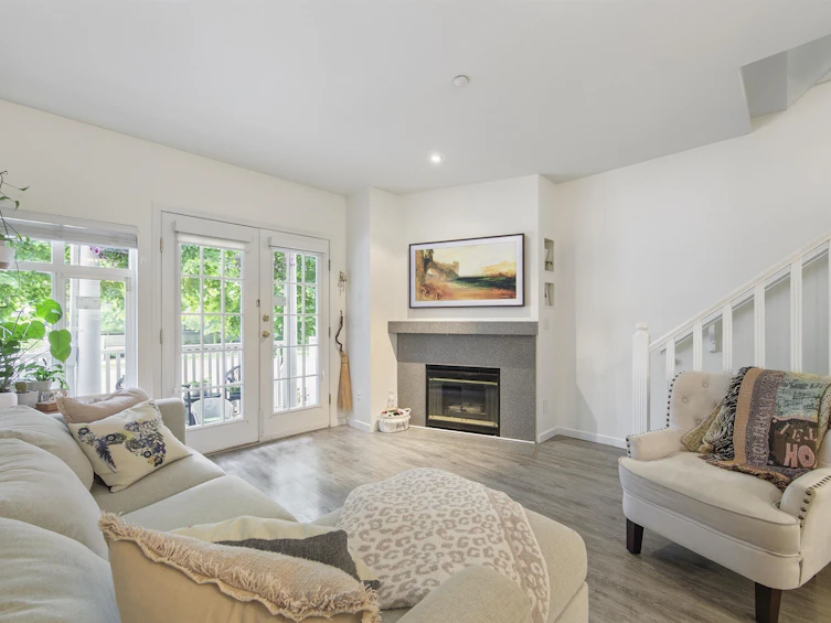 8529 Jellicoe Street, Vancouver, BC, V5S 4T5 - 2