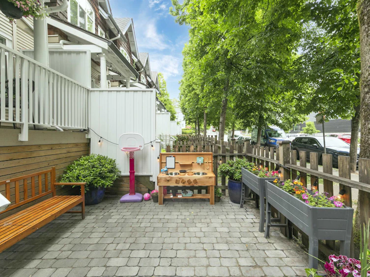 8529 Jellicoe Street, Vancouver, BC, V5S 4T5 - 25