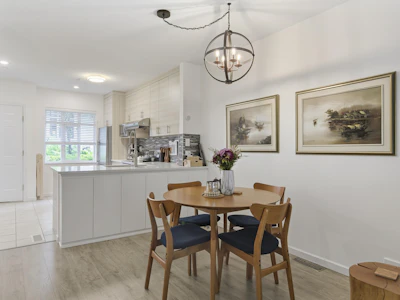 8529 Jellicoe Street - 5