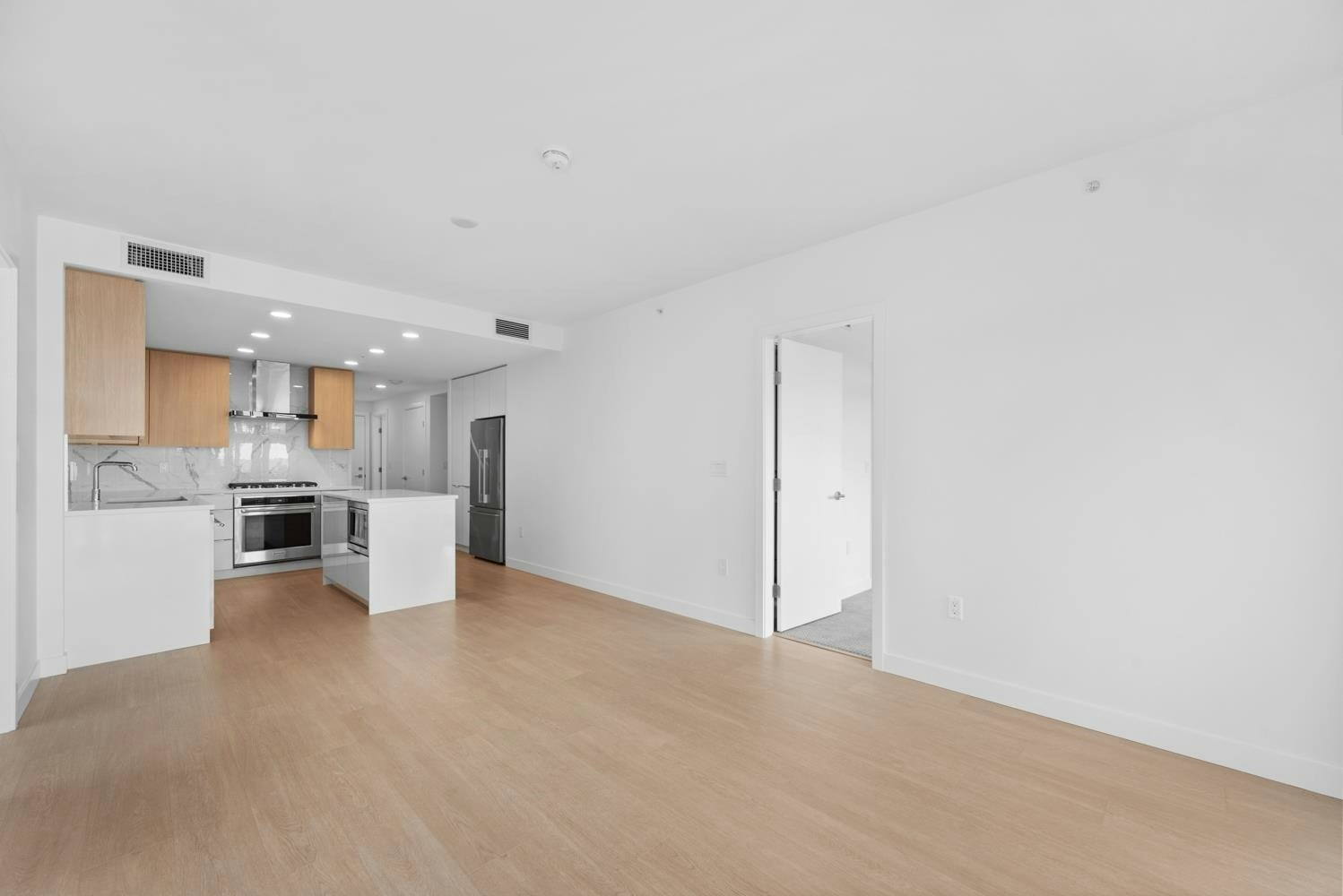 202-7769 Park Crescent, Burnaby, BC, V3N 0J7 - 12
