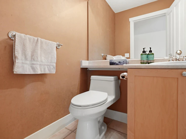 2-5900 Ferry Road, Delta, BC, V4K 5C3 - 18
