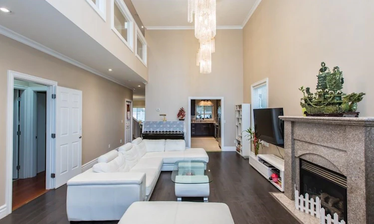 4682 Blundell Road