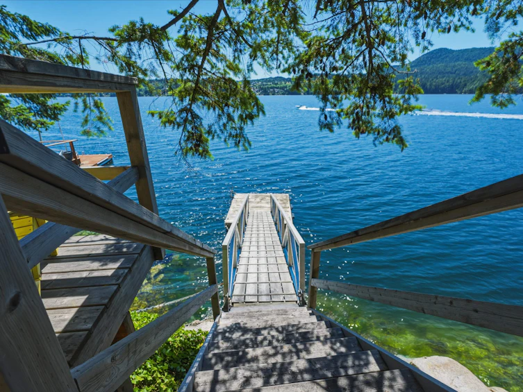 6075 Coracle Drive, Sechelt, BC, V7Z 0C9 - 3