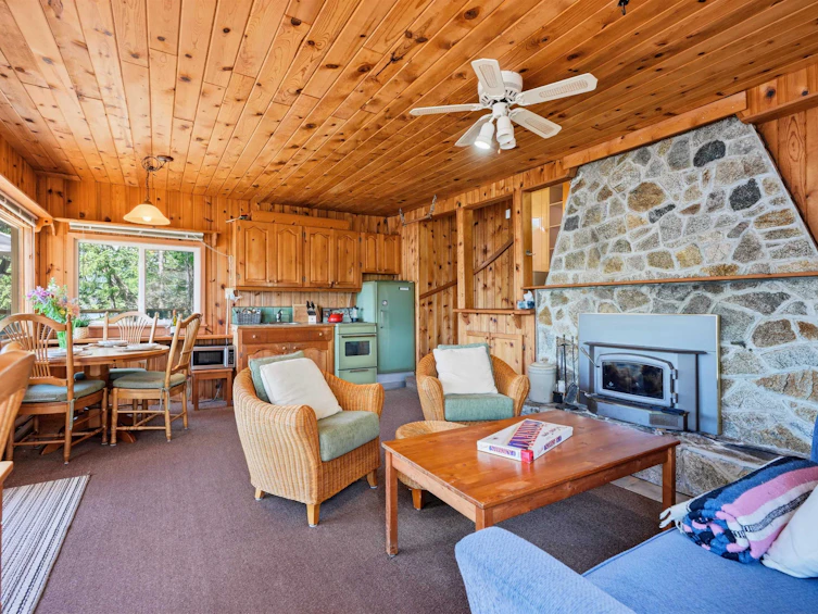 6075 Coracle Drive, Sechelt, BC, V7Z 0C9 - 10