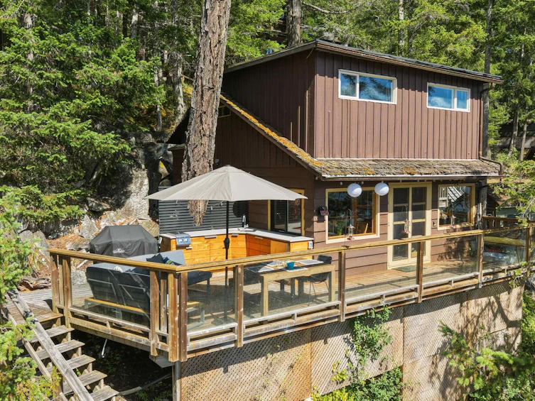 6075 Coracle Drive, Sechelt, BC, V7Z 0C9 - 2