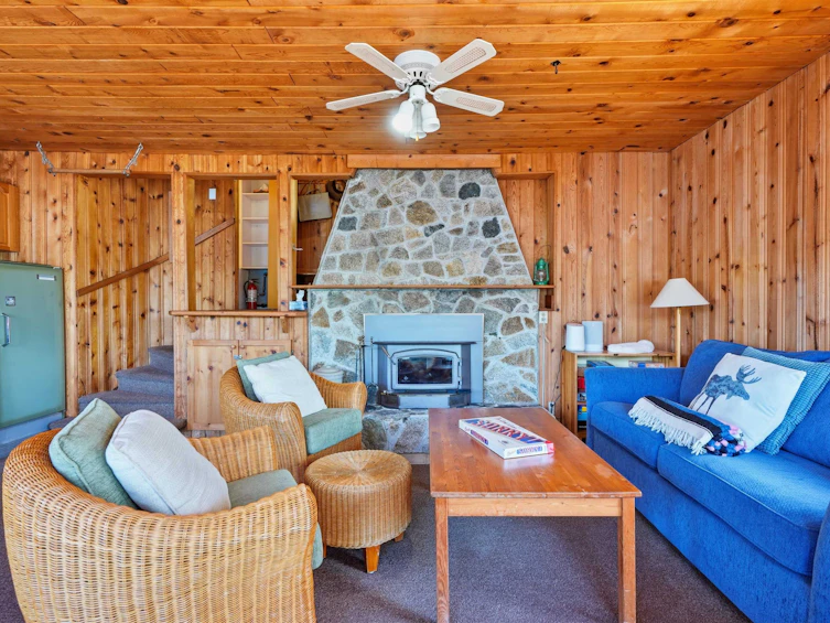 6075 Coracle Drive, Sechelt, BC, V7Z 0C9 - 11