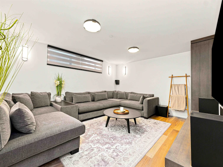 264 E 17th Avenue, Vancouver, BC, V5V 1A7 - 23