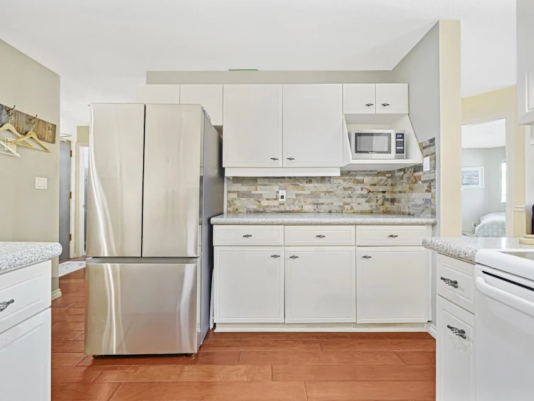 204-1440 George Street, Surrey, BC, V4B 4A3 - 9