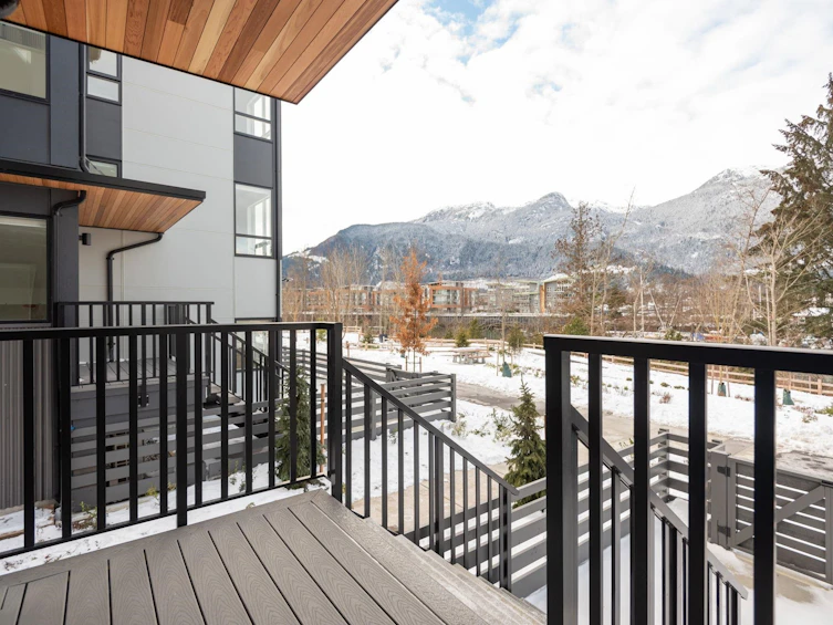 38073 Helm Way, Squamish, BC, V8B 1E6 - 33