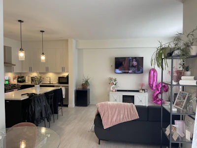 19-7288 188 Street - 3
