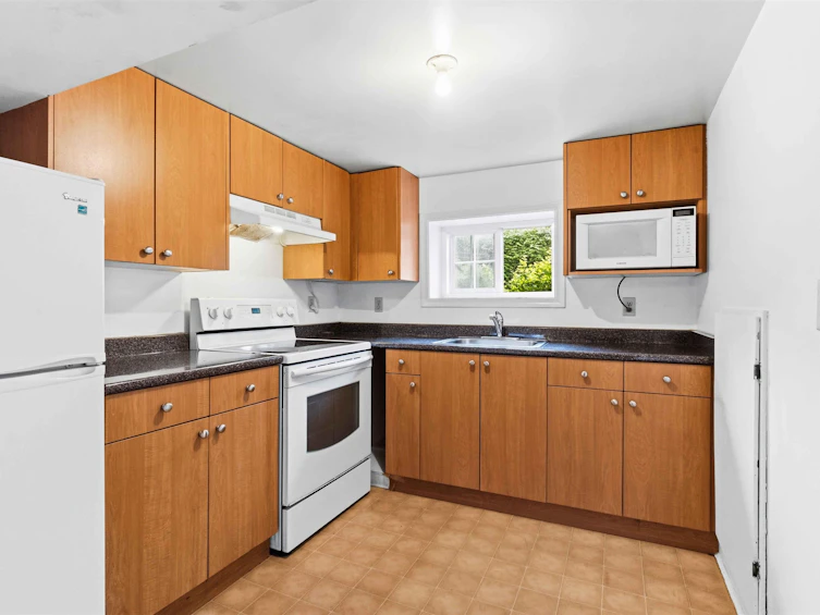 1522 Haversley Avenue, Coquitlam, BC, V3J 1V6 - 37
