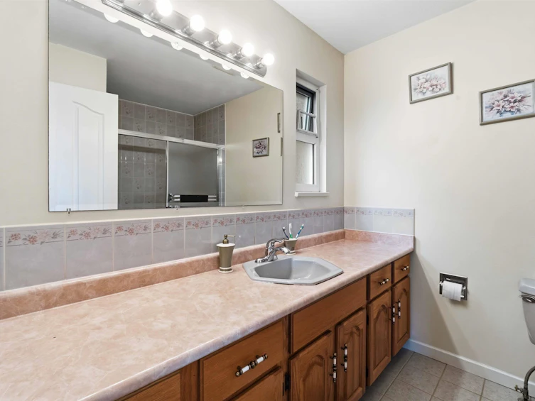 1522 Haversley Avenue, Coquitlam, BC, V3J 1V6 - 26