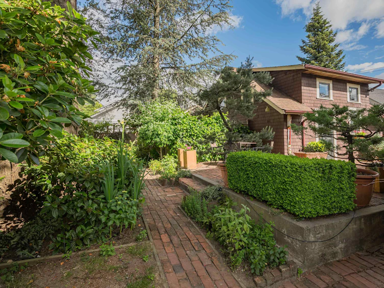 819 Eighth Avenue, New Westminster, BC, V3M 2R4 - 37