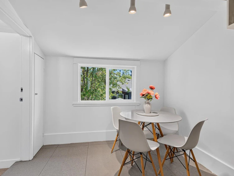 3730 Windsor Street, Vancouver, BC, V5V 4N7 - 11