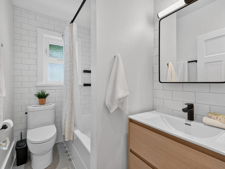3730 Windsor Street, Vancouver, BC, V5V 4N7 - 12