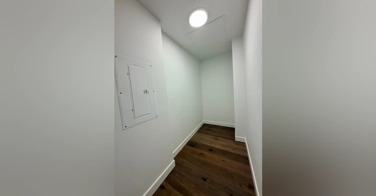 8120 Oak Street, Vancouver, BC, V6P 0N2 - 10