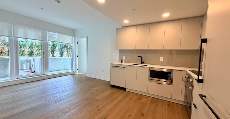 8120 Oak Street, Vancouver, BC, V6P 0N2 - 6