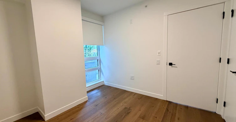 8120 Oak Street, Vancouver, BC, V6P 0N2 - 9