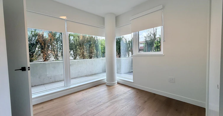 8120 Oak Street, Vancouver, BC, V6P 0N2 - 4