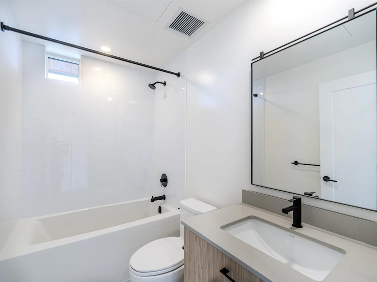 606-27249 Aldergrove Town Centre Drive, Langley, BC, V4W 3N7 - 17