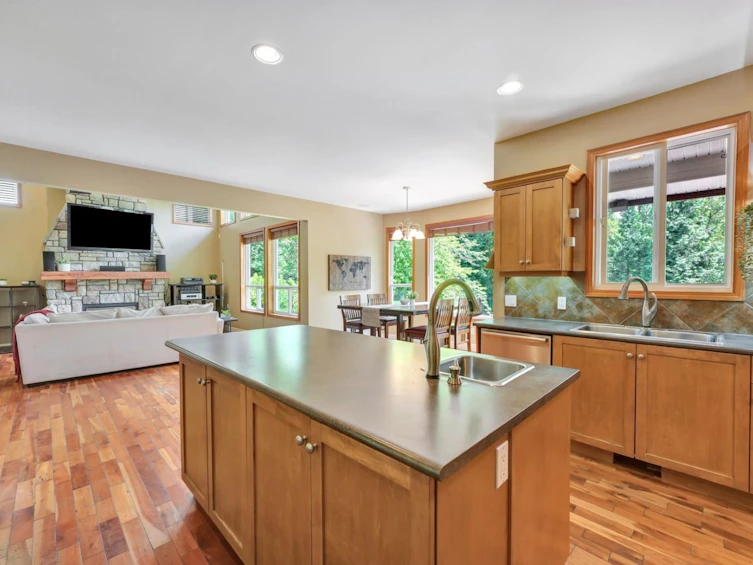 10608 240a Street, Maple Ridge, BC, V2W 2B1 - 11