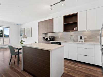 216-5355 Lane Street - 3