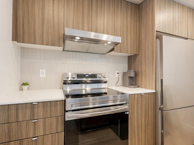 609-32838 Landeau Place - 5