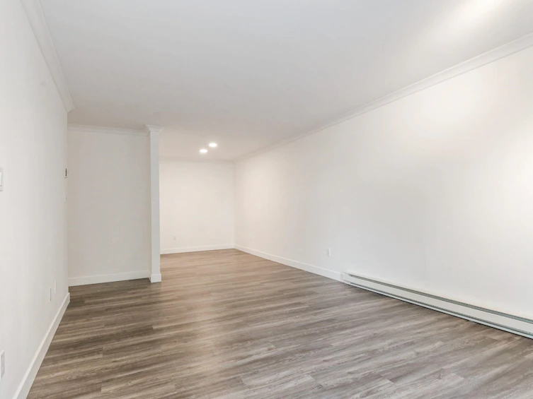 102-9948 151 Street, Surrey, BC, V3R 0V6 - 5