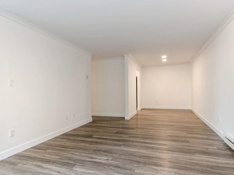 102-9948 151 Street, Surrey, BC, V3R 0V6 - 4