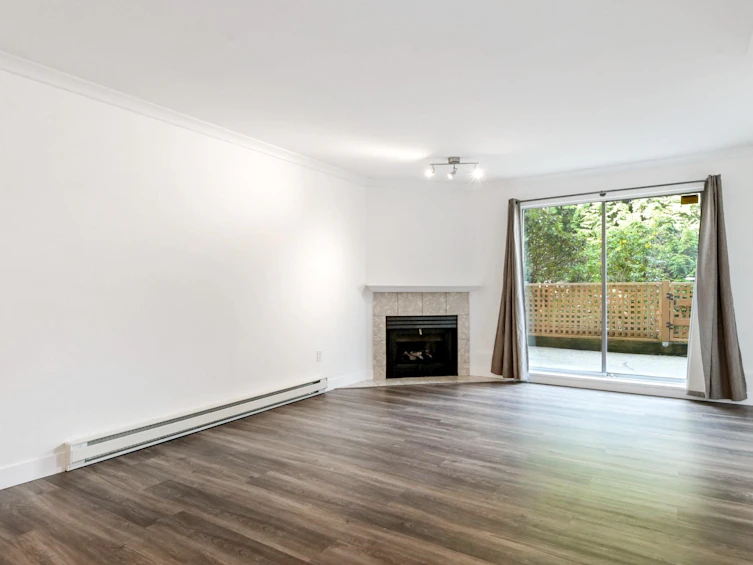 102-9948 151 Street, Surrey, BC, V3R 0V6 - 2