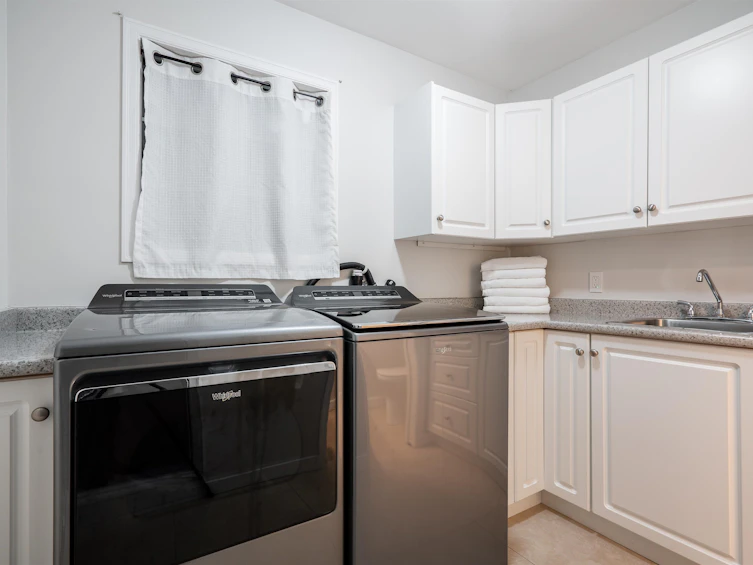 17470 28b Avenue, Surrey, BC, V3Z 0E7 - 32