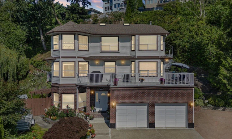 2255 Mountain Drive